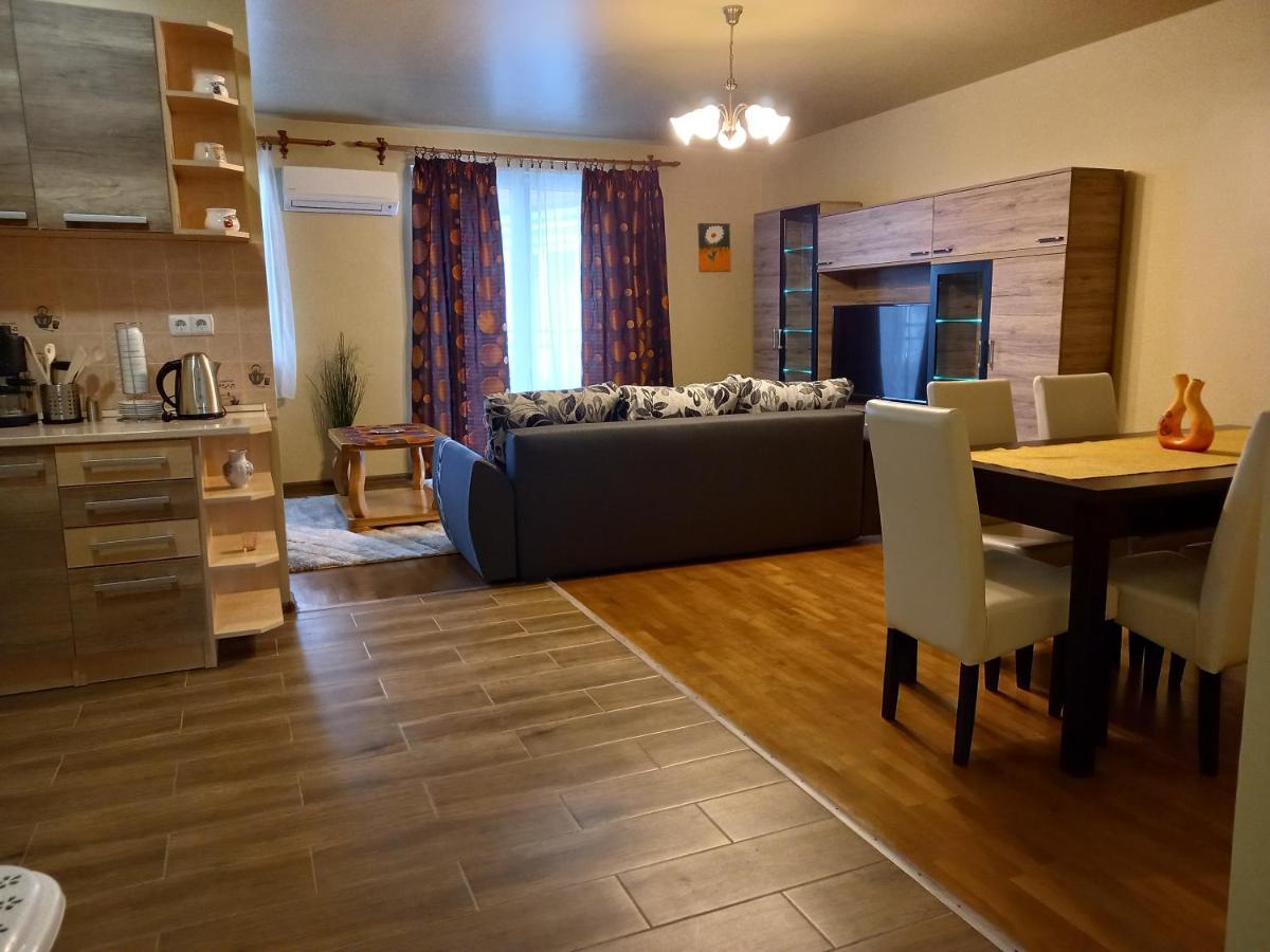 Thermal Apartman ハイデゥソボスロー エクステリア 写真